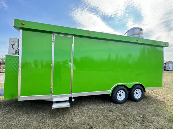 Green Food Trailer 8x20