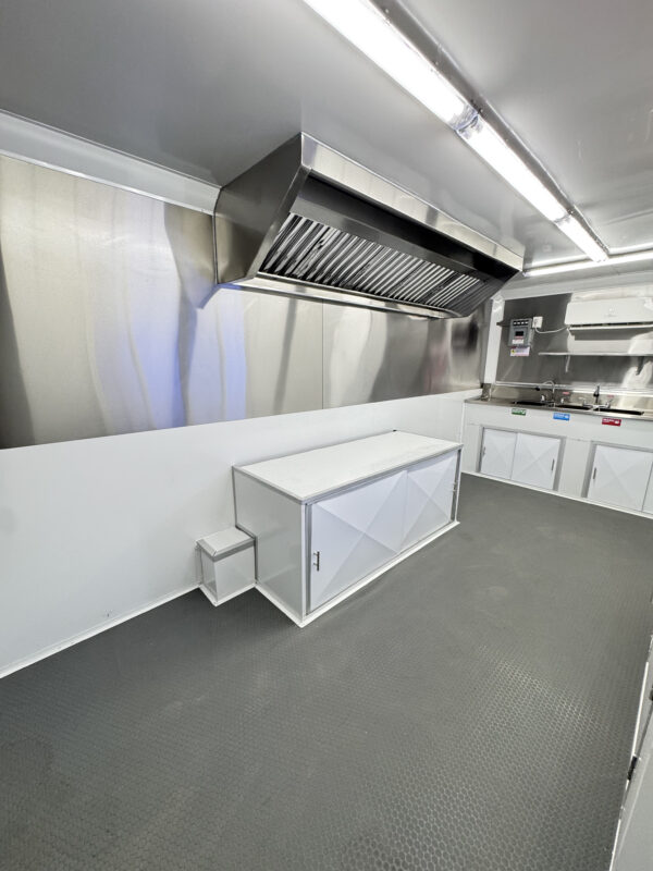 8'x18' Green Food Trailer - Image 27