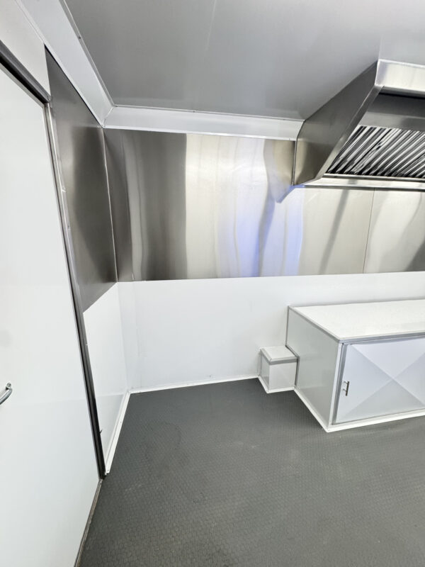 8'x18' Green Food Trailer - Image 26
