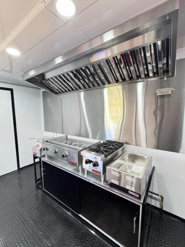 Black 8'x16' Food Trailer - Image 27