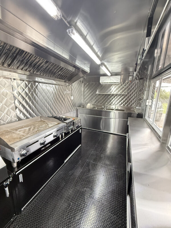 Black 8x16’ Food Trailer - Hands Wash Outside - Image 10