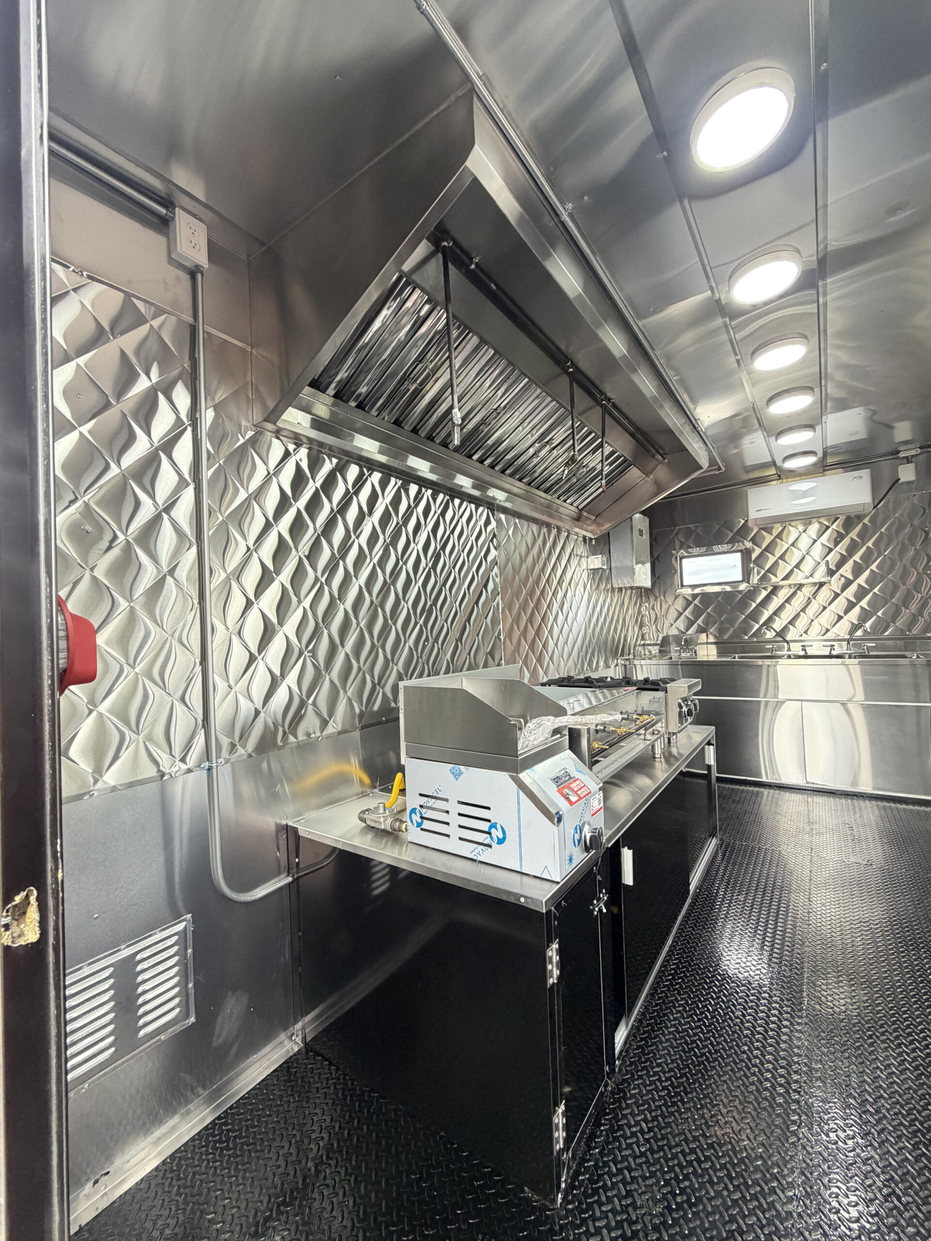 Turquoise 8x16 Food Trailer - Image 11